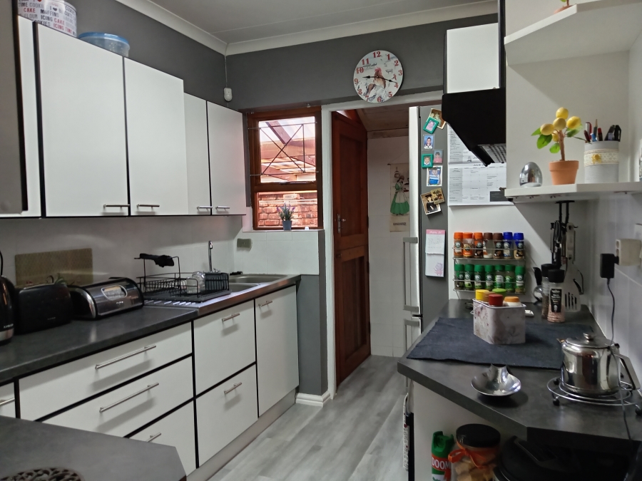 3 Bedroom Property for Sale in Strelitzia Park Eastern Cape